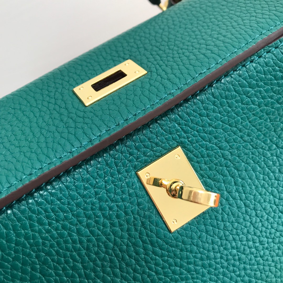 Hermes Kelly 32cm Handbag Shoulder Bag in Vert Vertigo Togo Leather